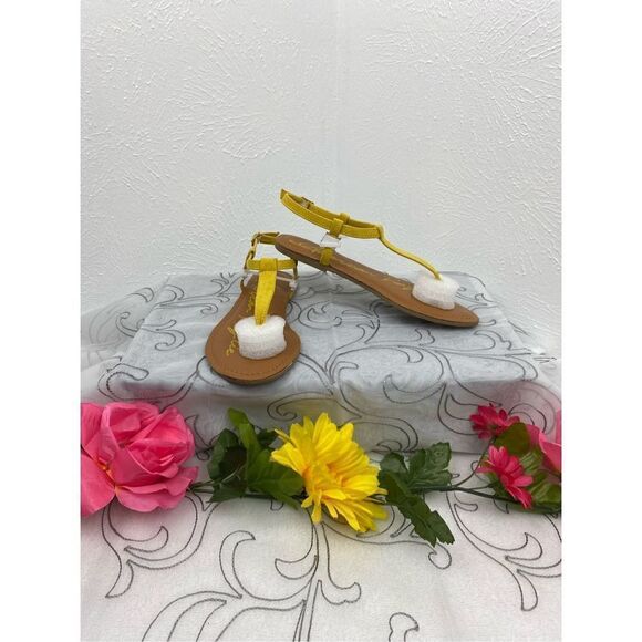 American Rag Coke/Krista Strap Sandals/Yellow/Size 5 - Picture 1 of 7
